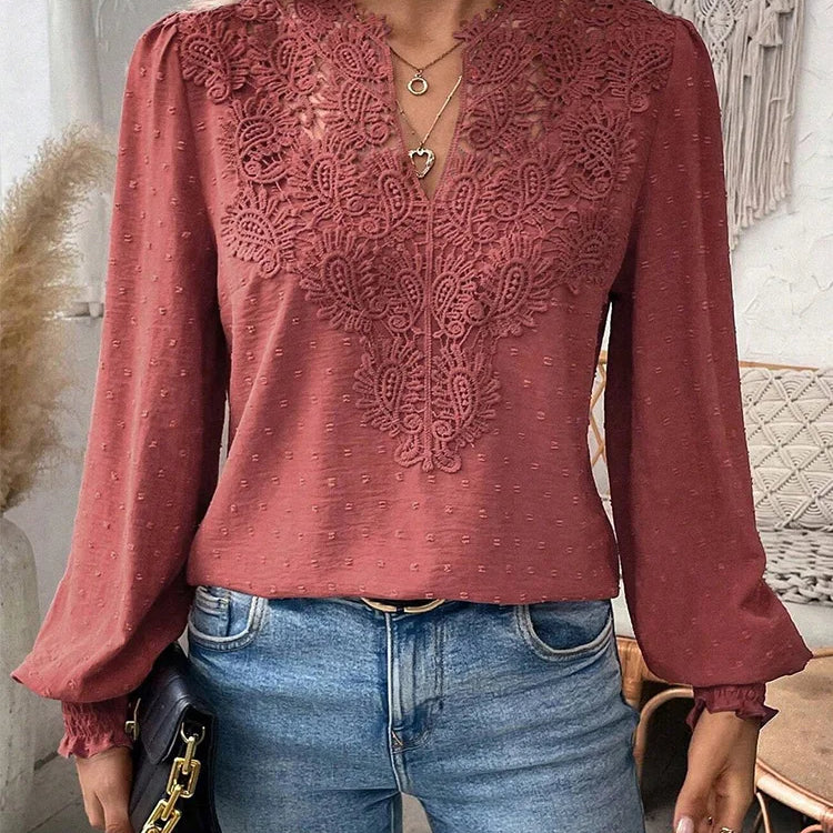 Clémence™ | Blouse élégante à col en V