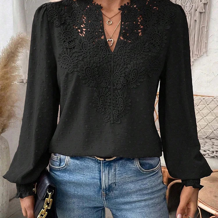 Clémence™ | Blouse élégante à col en V