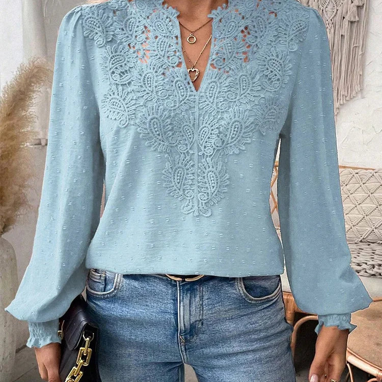 Clémence™ | Blouse élégante à col en V